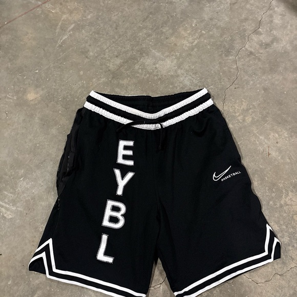 Nike EYBL Shorts - Picture 1 of 2